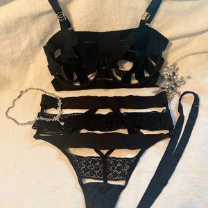 Victoria's Secret 34D bra & small high waisted panty